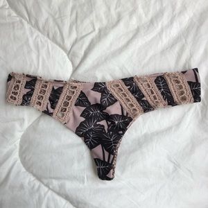 ACACIA - Black Elephant Chuns Bottom - XSMALL